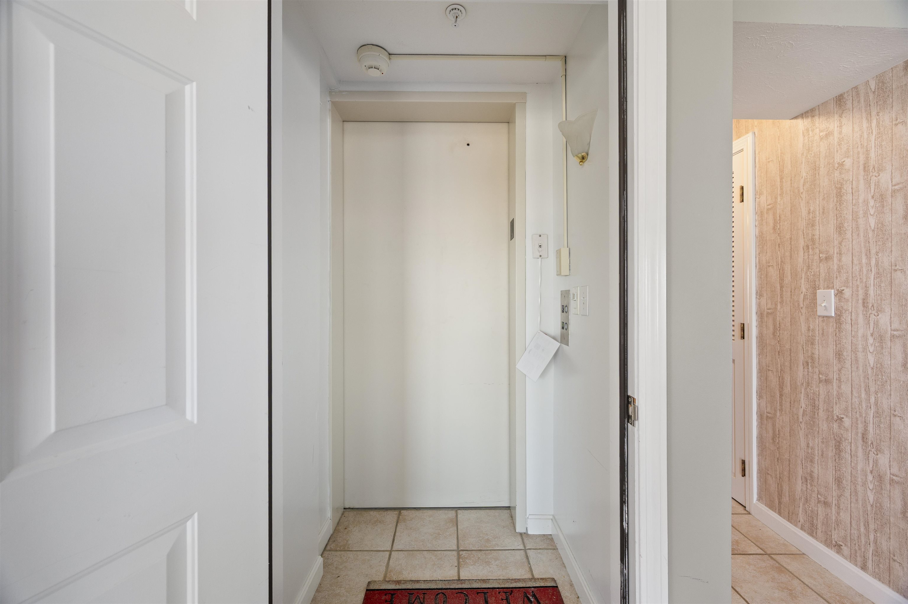 605 Ocean Boulevard 1