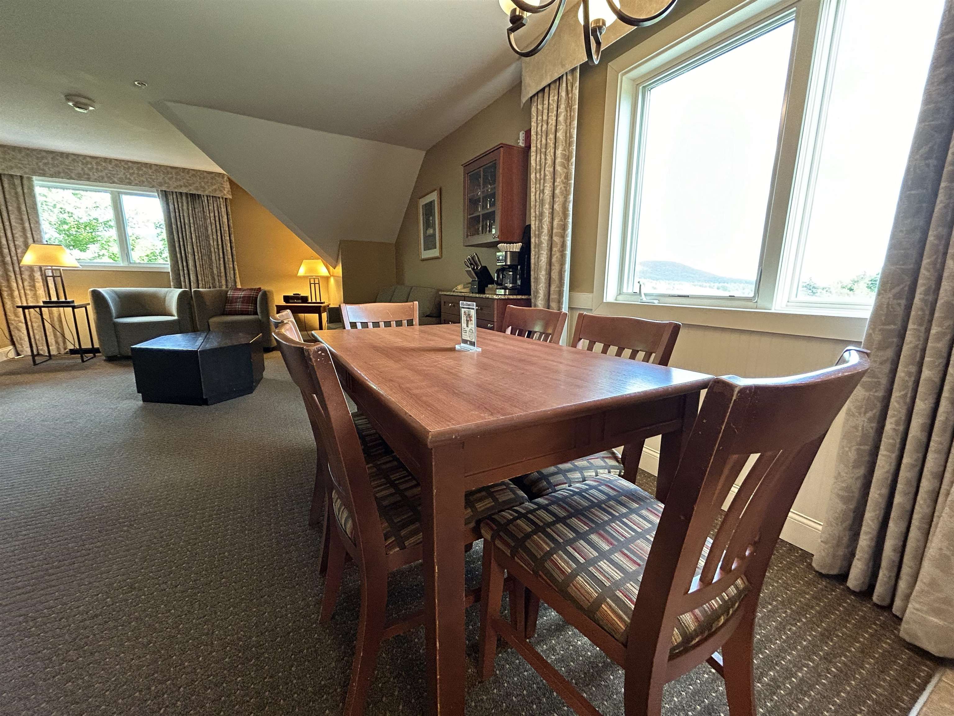 302 Qtr.3, 89 Grand Summit Way
