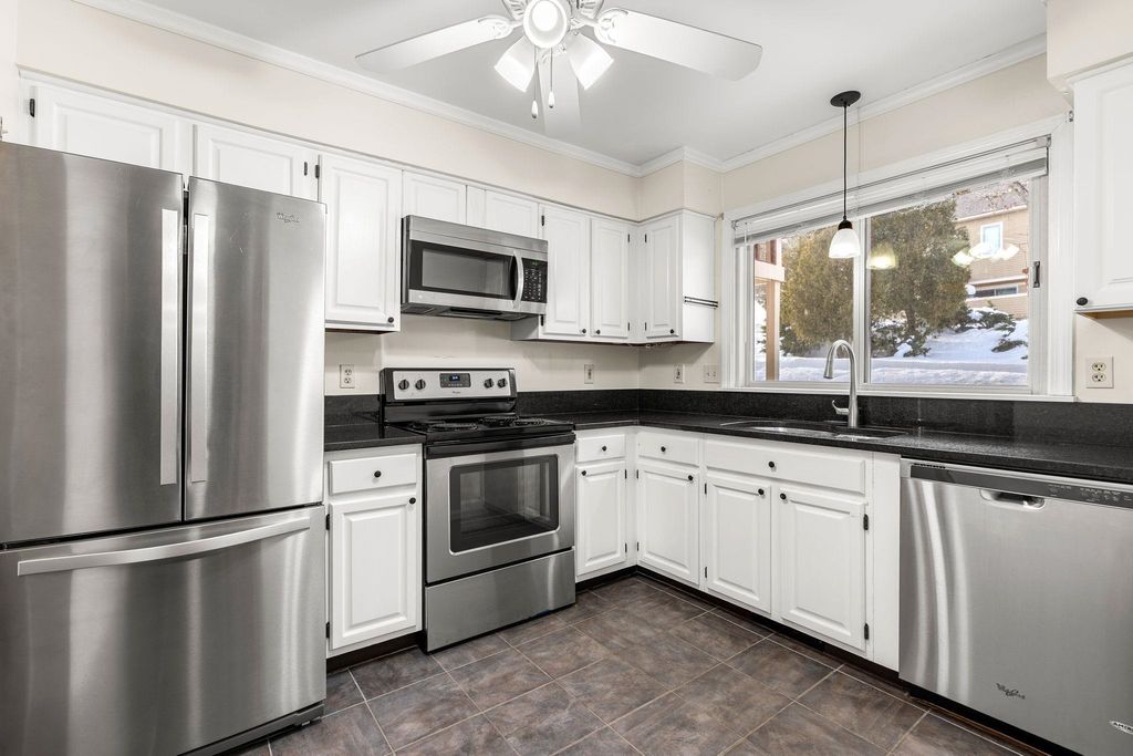 Photo of 96 Spinnaker Way, Portsmouth, NH 03801 (MLS # 5076231)