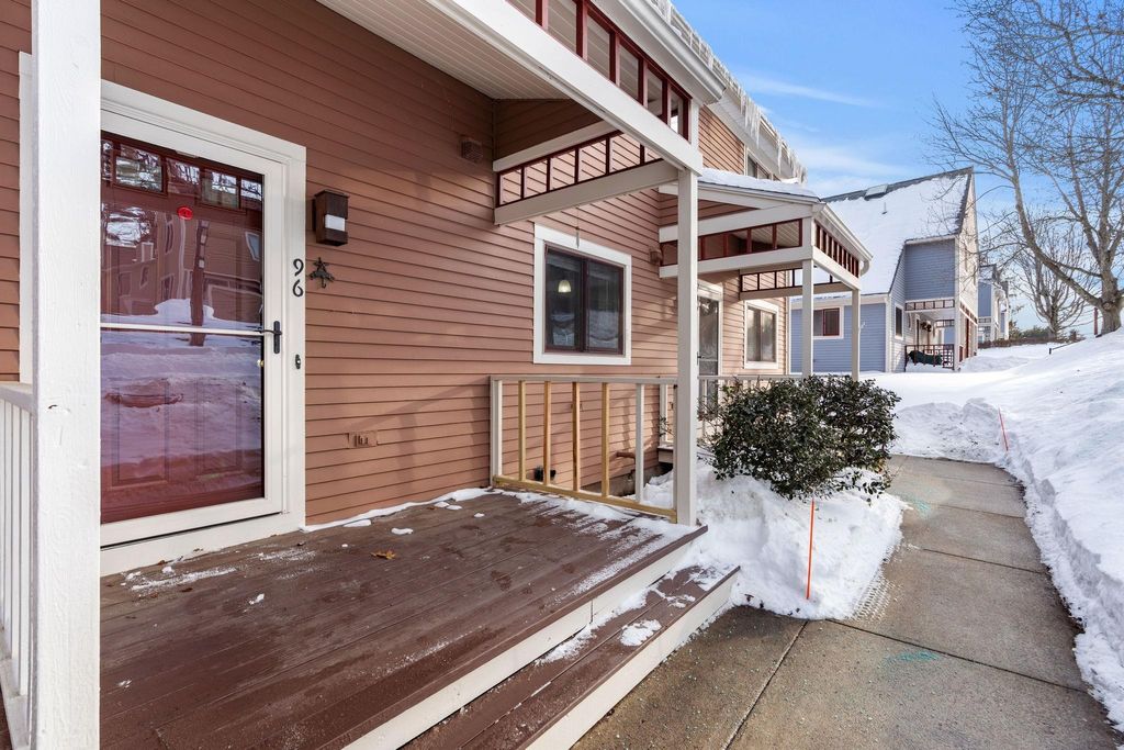 Photo of 96 Spinnaker Way, Portsmouth, NH 03801 (MLS # 5076231)