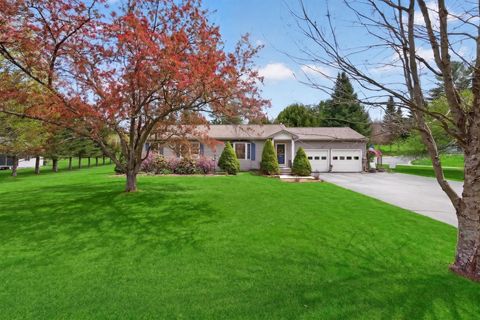 Property photo of 95 Tree Top Estates, Haverhill, NH 03785