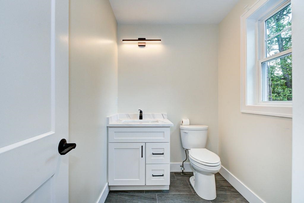 Hudson, New Hampshire 03051, United States, 3 Bedrooms Bedrooms, ,2 BathroomsBathrooms,Residential,Active,151696