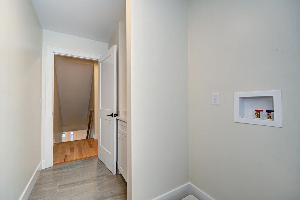 Hudson, New Hampshire 03051, United States, 3 Bedrooms Bedrooms, ,2 BathroomsBathrooms,Residential,Active,151696