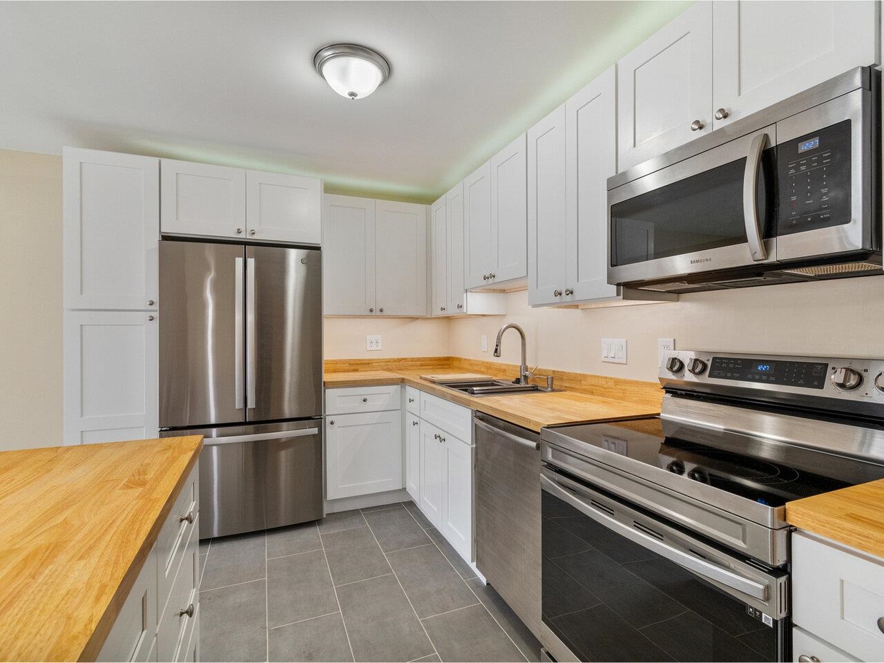 19 Twin Oaks Terrace