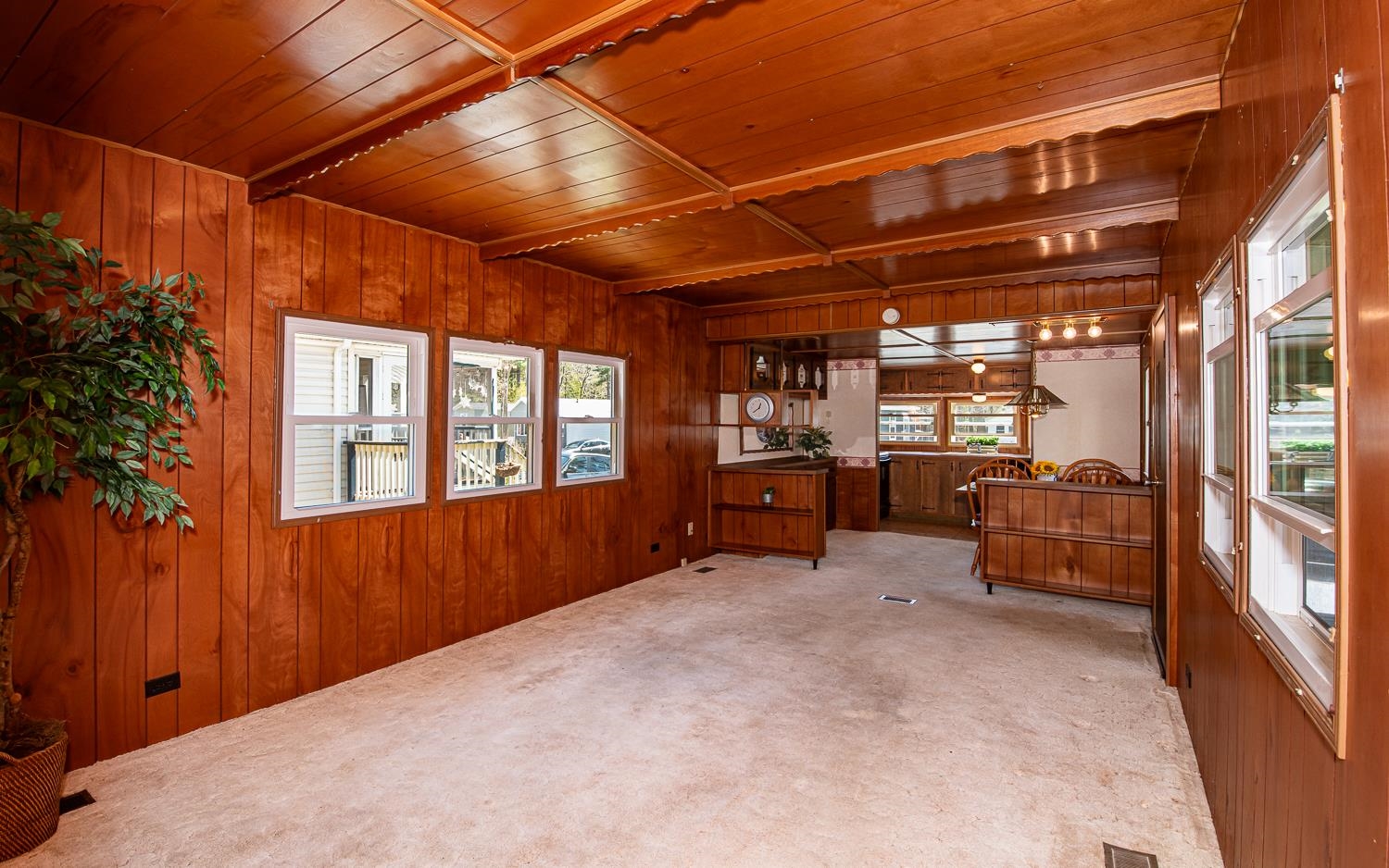 Exeter, New Hampshire 03833, United States, 2 Bedrooms Bedrooms, ,1 BathroomBathrooms,Residential,Active,166914