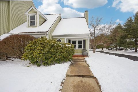 Photo of 16 Cadogan Way, Nashua, NH 03062 (MLS # 5073074)