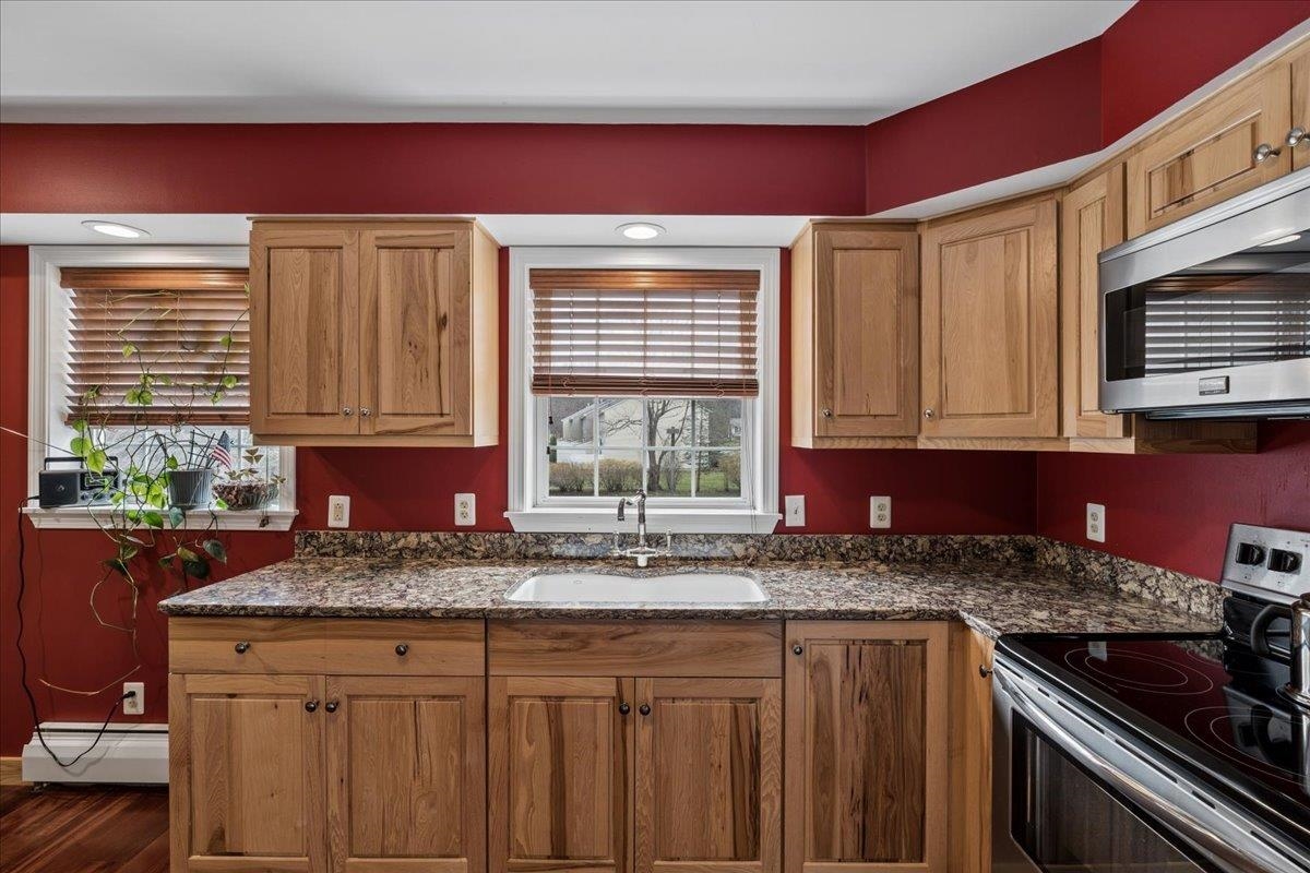 1029 S. Mammoth Road 17