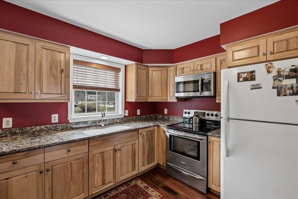 Photo of 1029 S. Mammoth Road #17, Manchester, NH 03109 (MLS # 5083958)