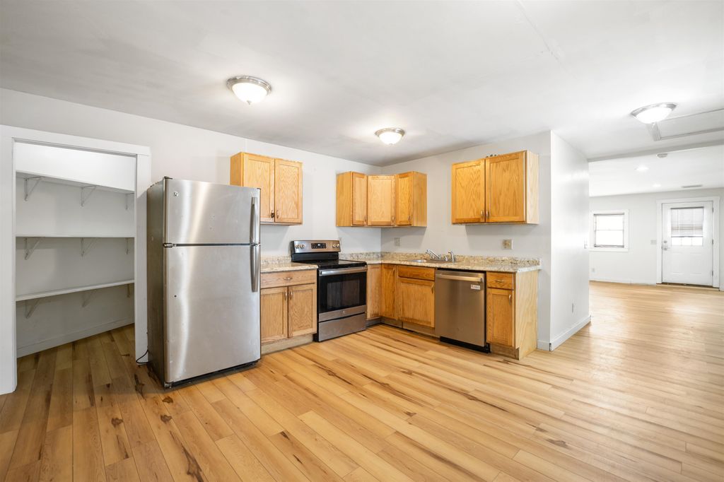 Photo of 7 Cross Street #Apt 1, Whitefield, NH 03598 (MLS # 5075211)