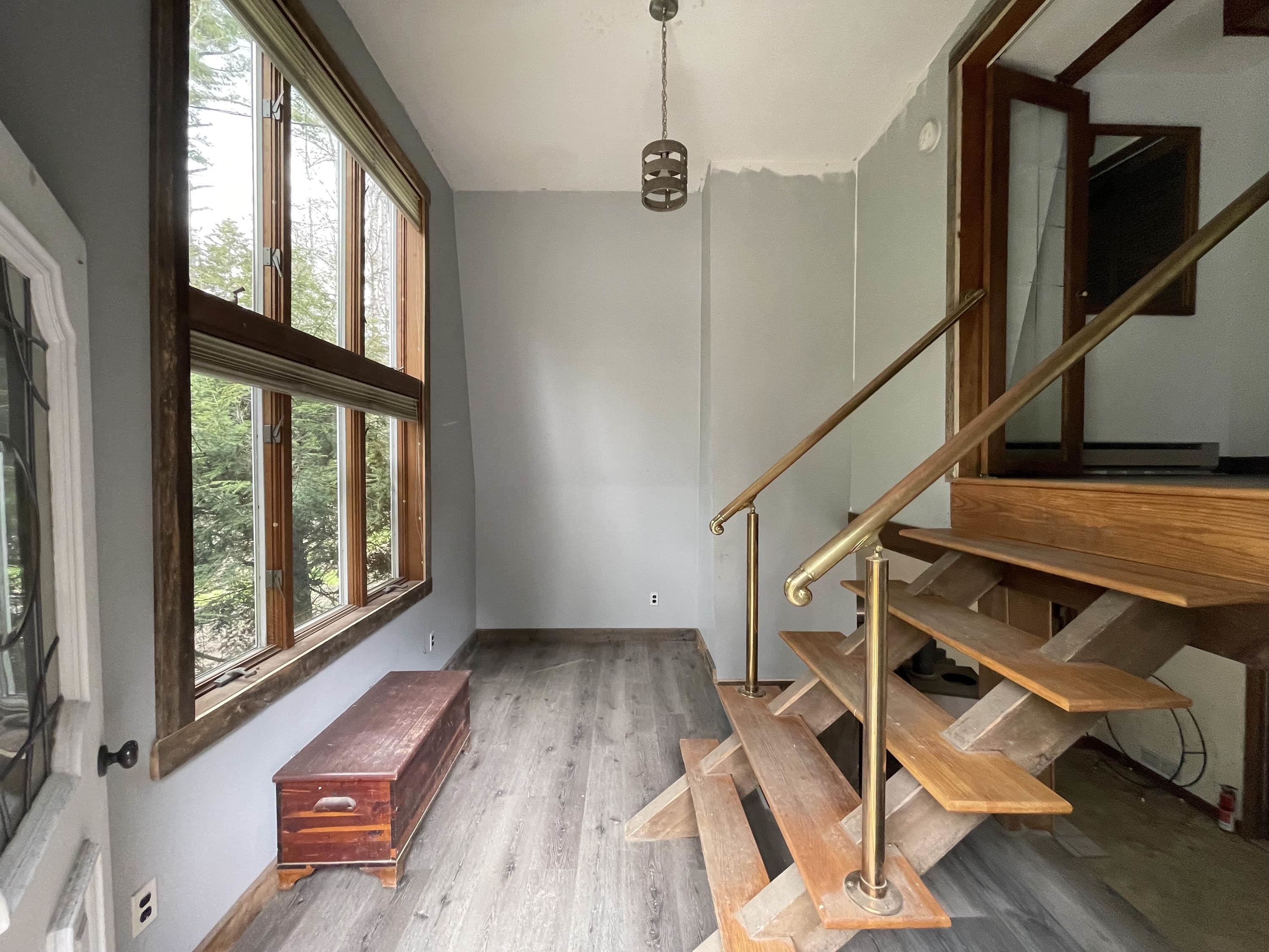 33 Forrest Lane