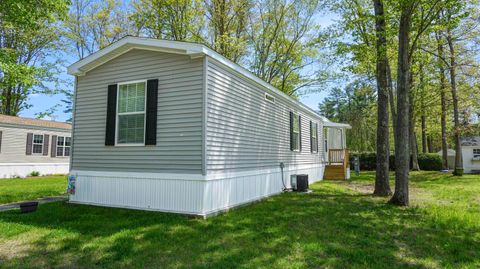 88 Colonial Village Somersworth NH 03878