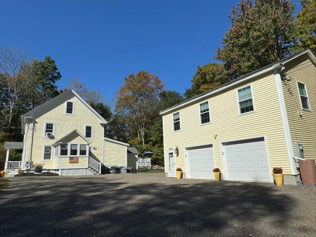 Photo of 105 Brentwood Road, Exeter, NH 03833 (MLS # 5060837)
