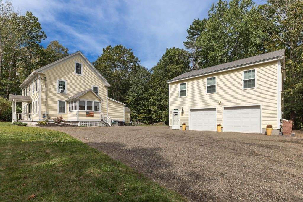 Photo of 105 Brentwood Road, Exeter, NH 03833 (MLS # 5060837)
