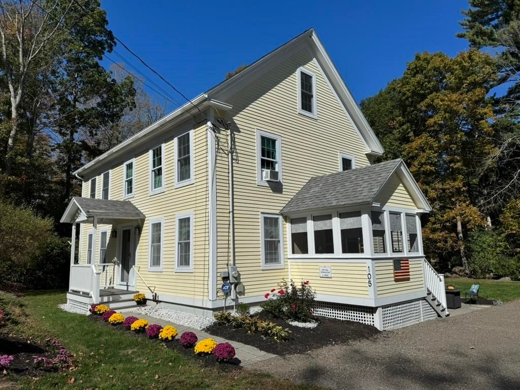 Photo of 105 Brentwood Road, Exeter, NH 03833 (MLS # 5060837)