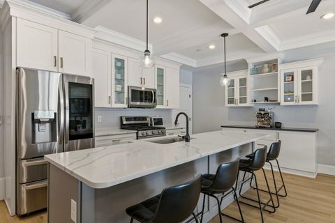 114 Saratoga Way 2 Portsmouth NH 03801