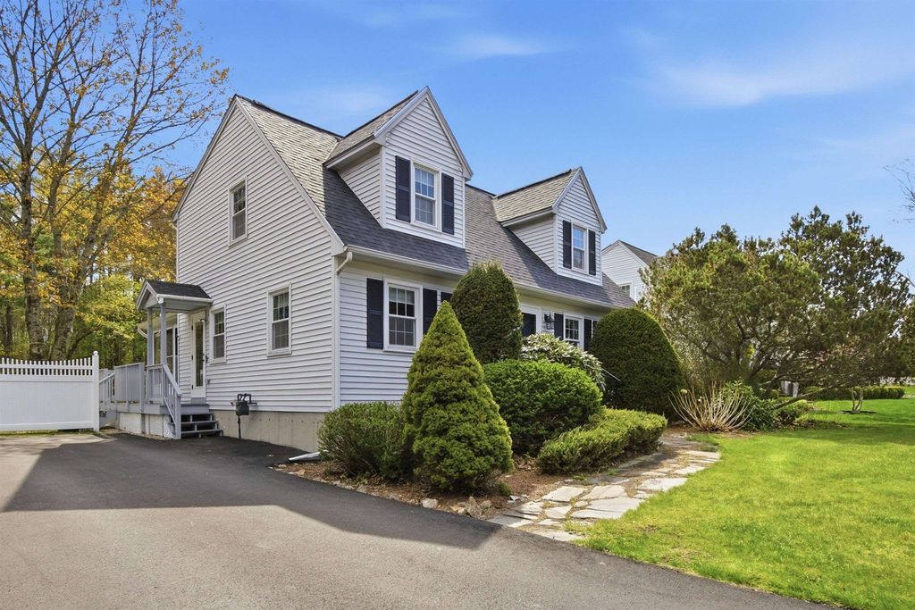 Photo of 1 Flume Street, Concord, NH 03303 (MLS # 5087266)
