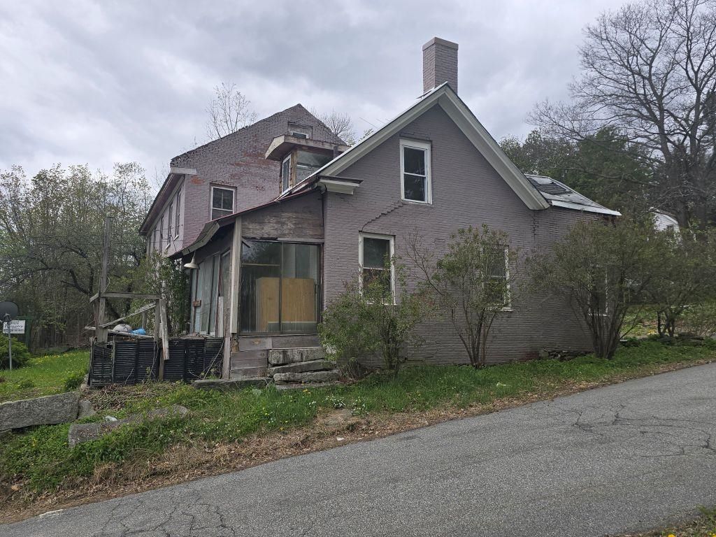 Photo of 130 Sunapee Street, Newport, NH 03773 (MLS # 5076071)