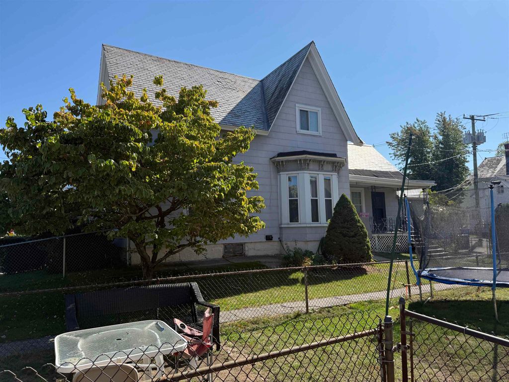 Photo of 61 Prospect Street, Manchester, NH 03104 (MLS # 5064358)