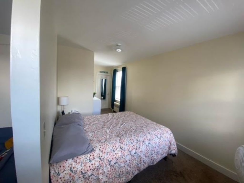 Photo of 63 Brook Street #4, Manchester, NH 03104 (MLS # 5082481)