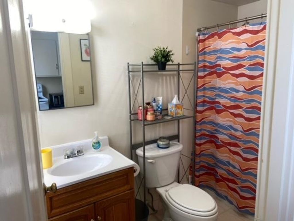 Photo of 63 Brook Street #4, Manchester, NH 03104 (MLS # 5082481)