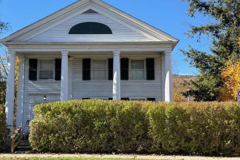 113 North Main Street Wallingford VT 