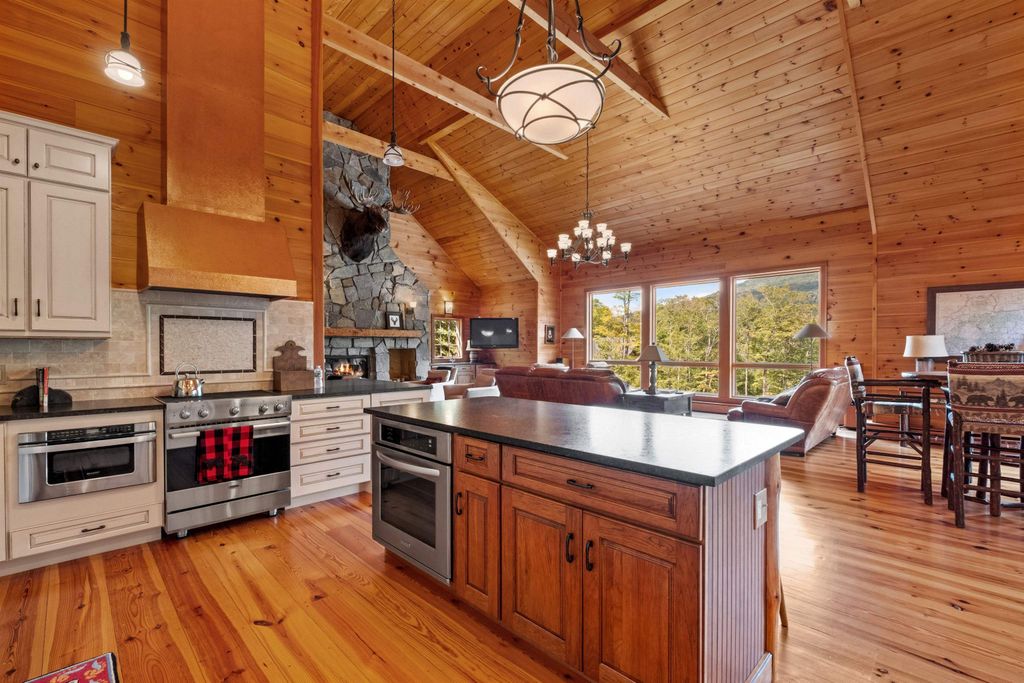 Photo of 7 Hay Hill Road, Lincoln, NH 03251 (MLS # 5073200)