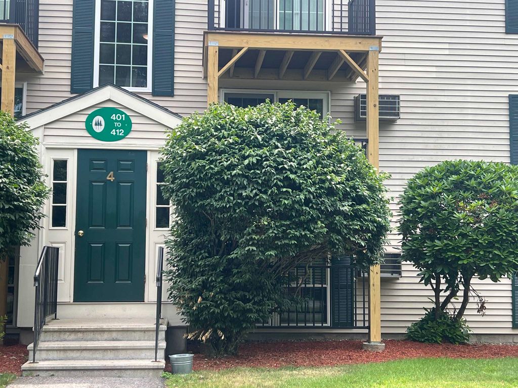 Photo of 402 White Cedar Boulevard, Portsmouth, NH 03801 (MLS # 5050283)