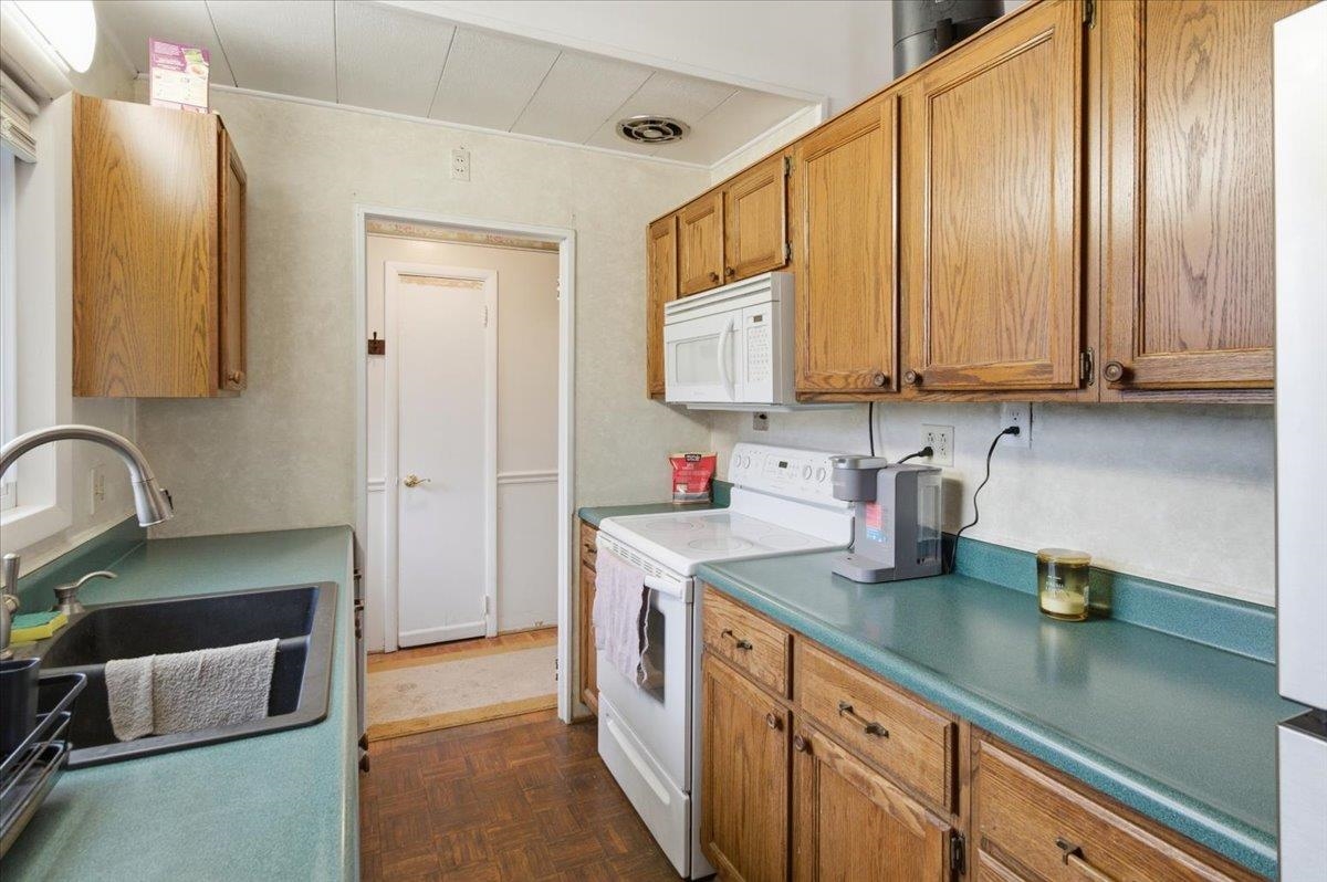 211 Grandview Street