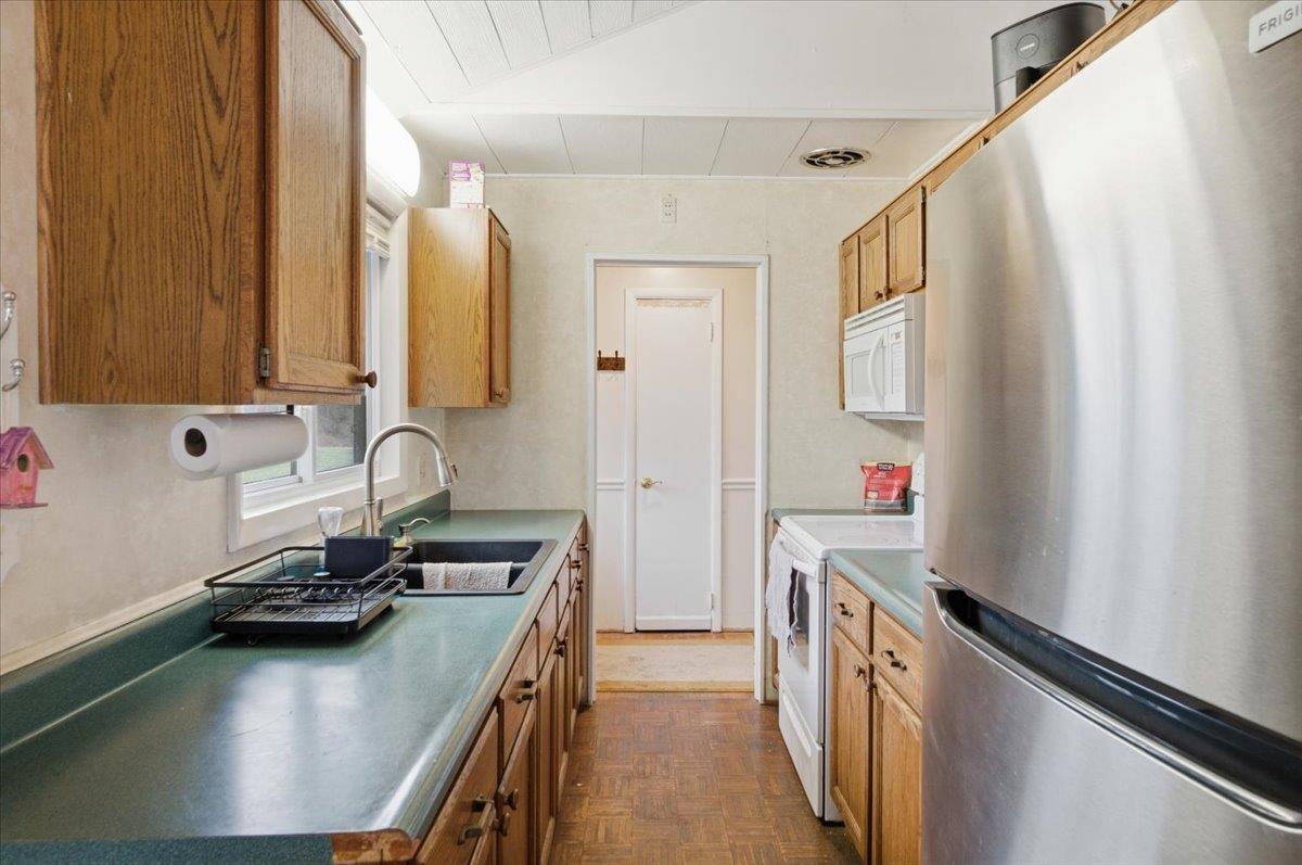 211 Grandview Street