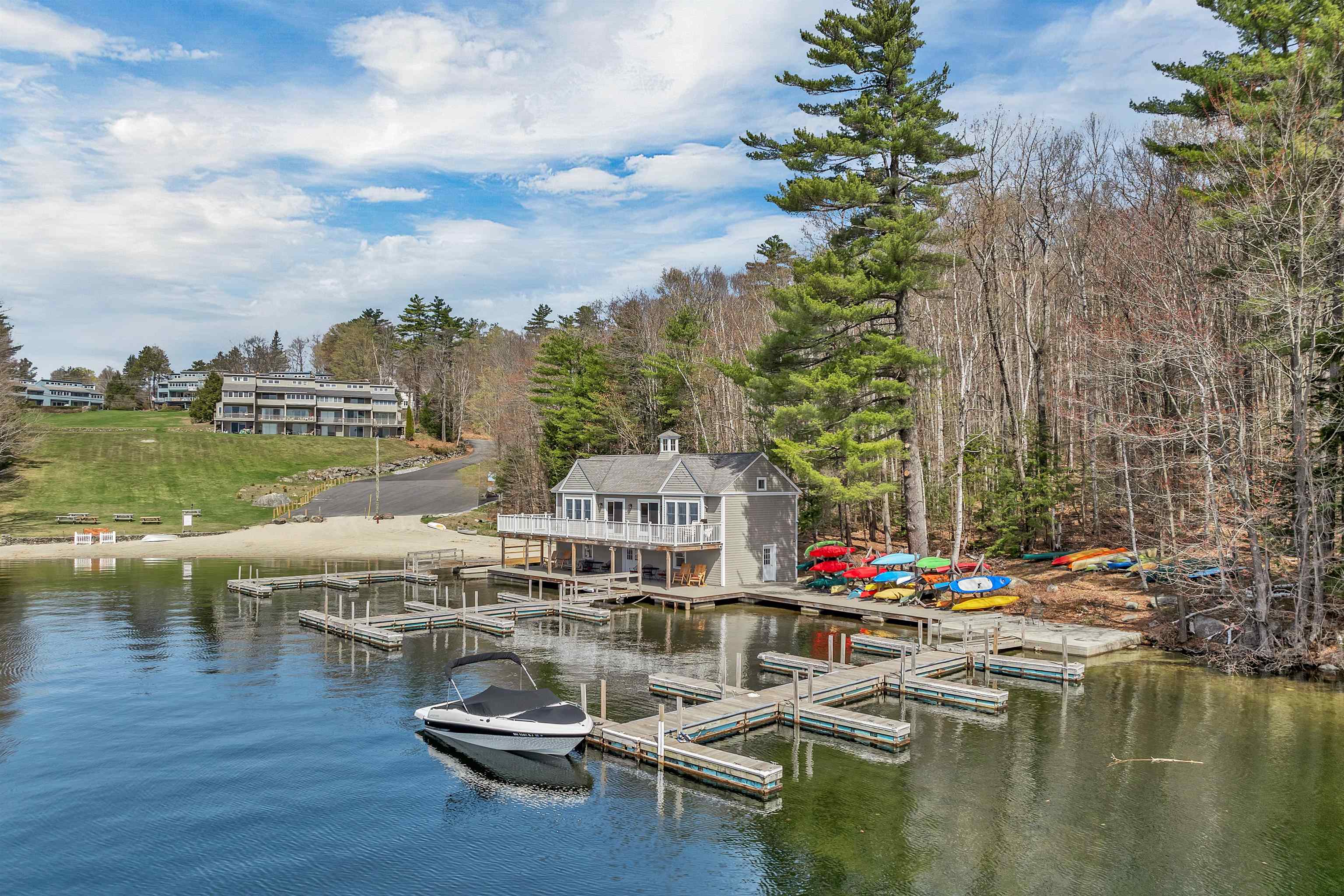 Sunapee, New Hampshire 03782, United States, 3 Bedrooms Bedrooms, ,3 BathroomsBathrooms,Residential,Active,120761