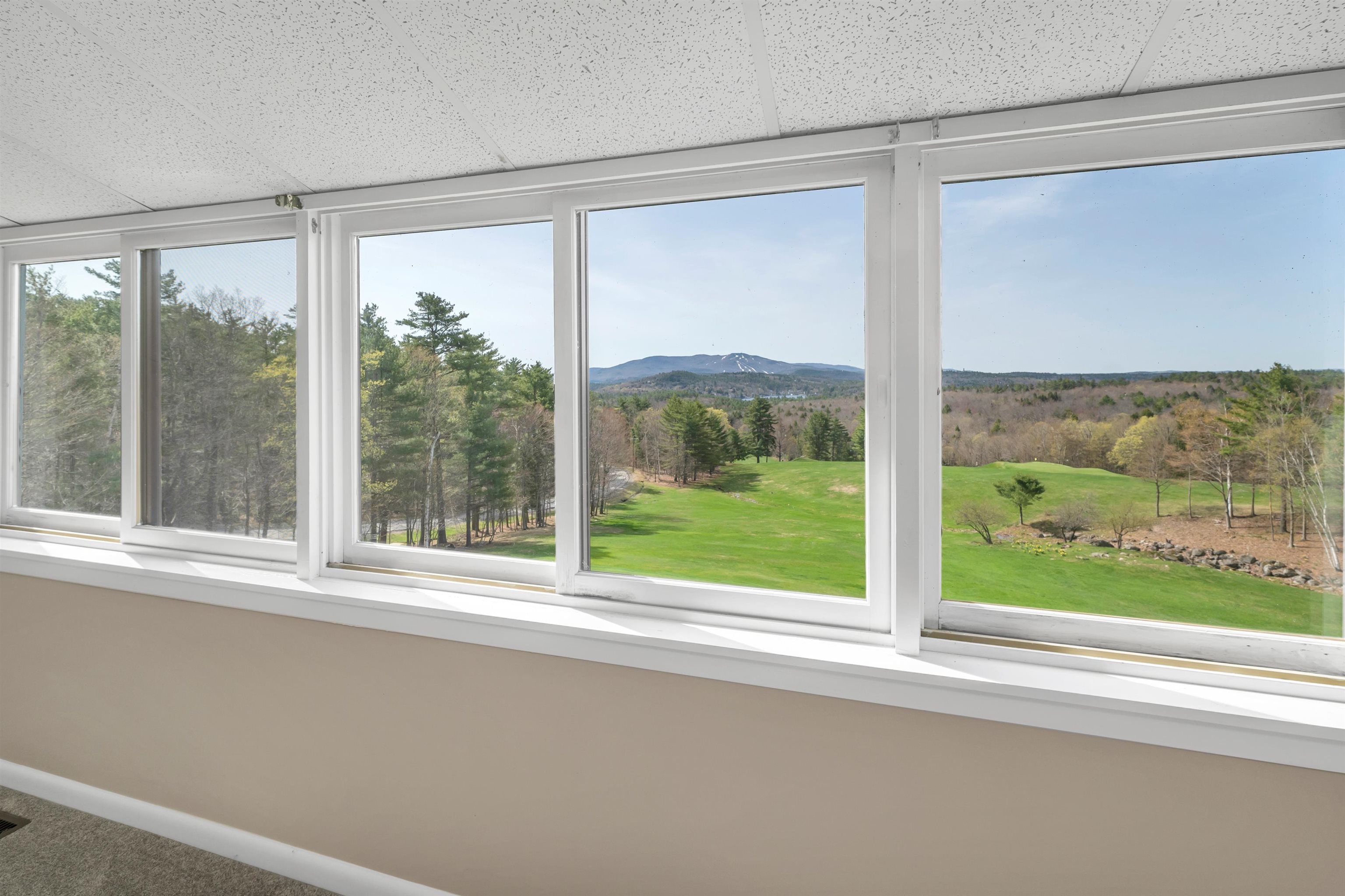 Sunapee, New Hampshire 03782, United States, 3 Bedrooms Bedrooms, ,3 BathroomsBathrooms,Residential,Active,120761