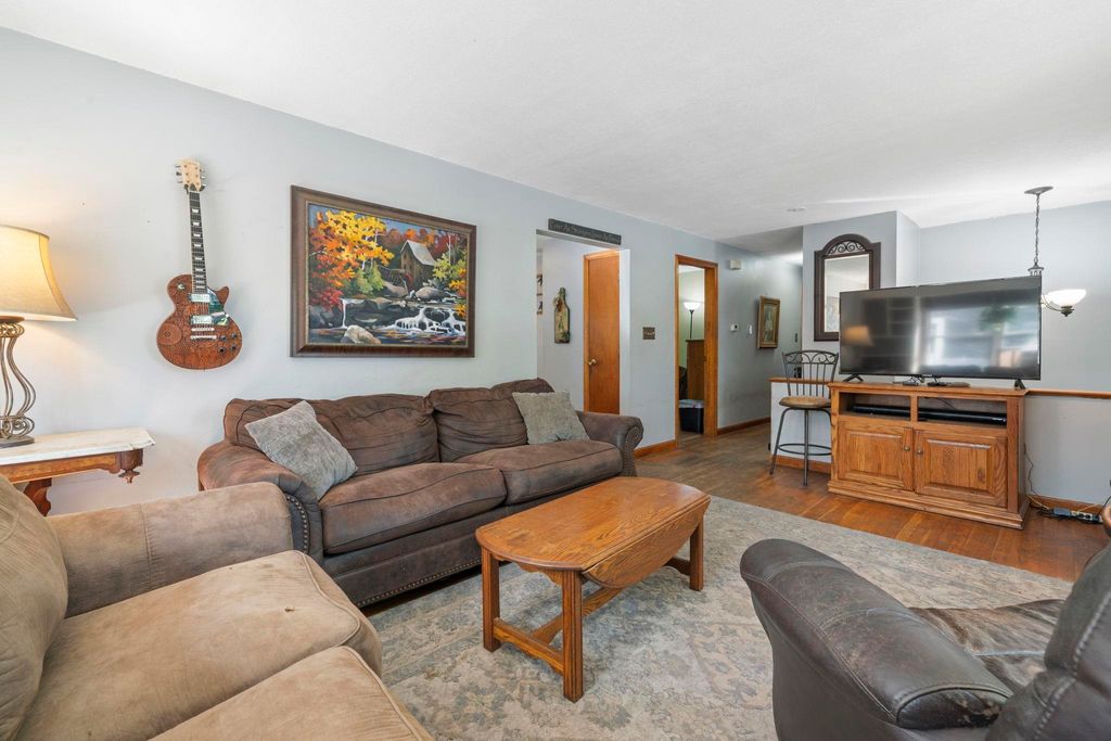 Photo of 27 Iceland Circle, Keene, NH 03431 (MLS # 5056940)