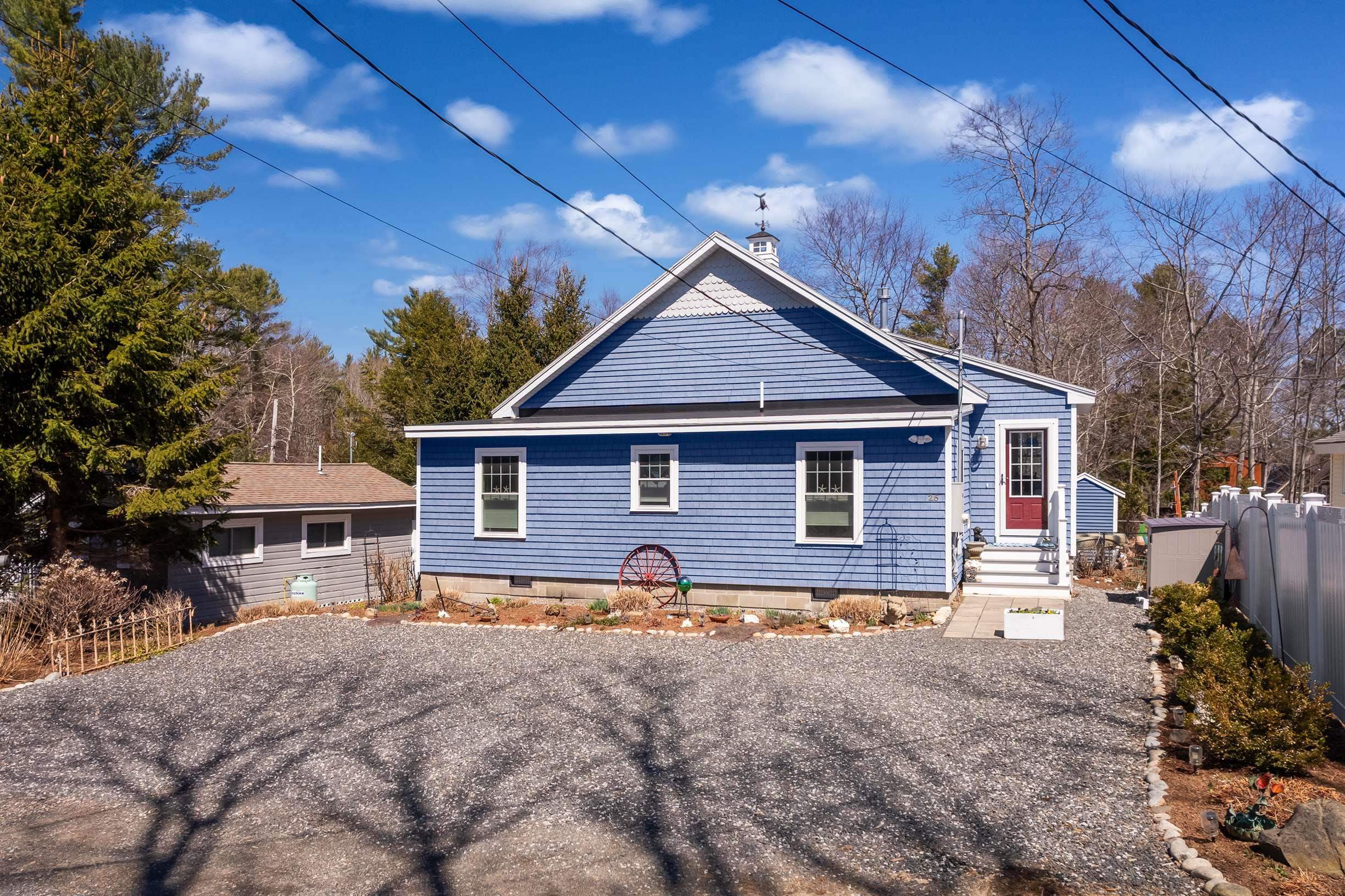 Photo 1 of 29 — 25 Skylark Lane, York, ME 03909