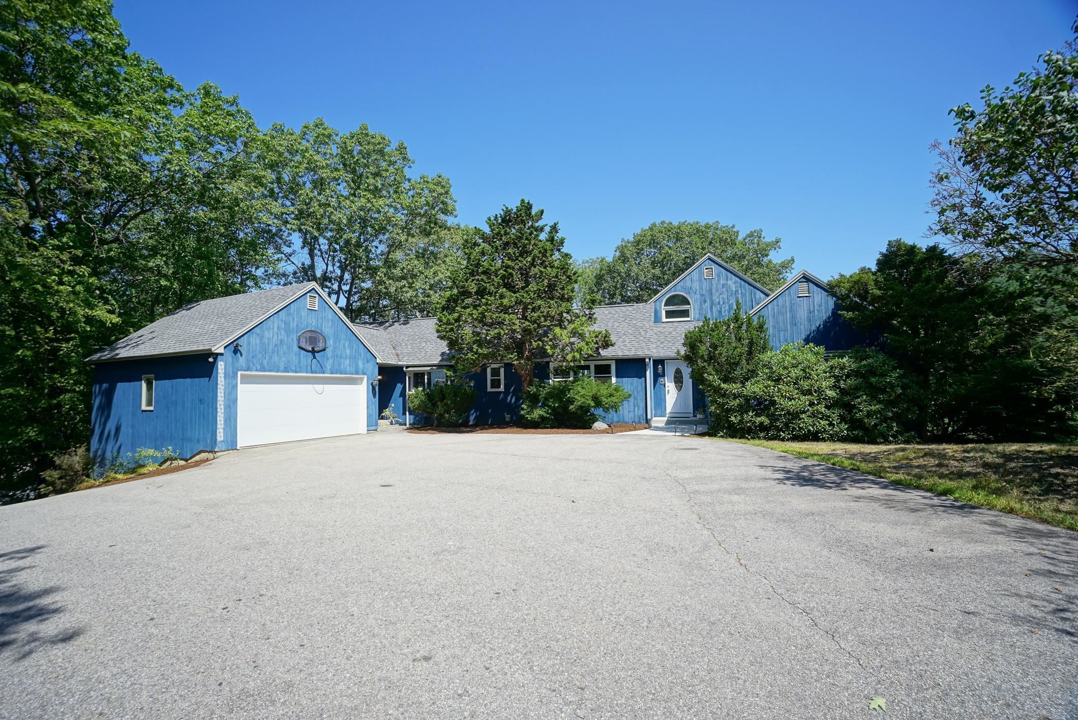 Belmont, New Hampshire 03220, United States, 3 Bedrooms Bedrooms, ,4 BathroomsBathrooms,Residential,Active,192360