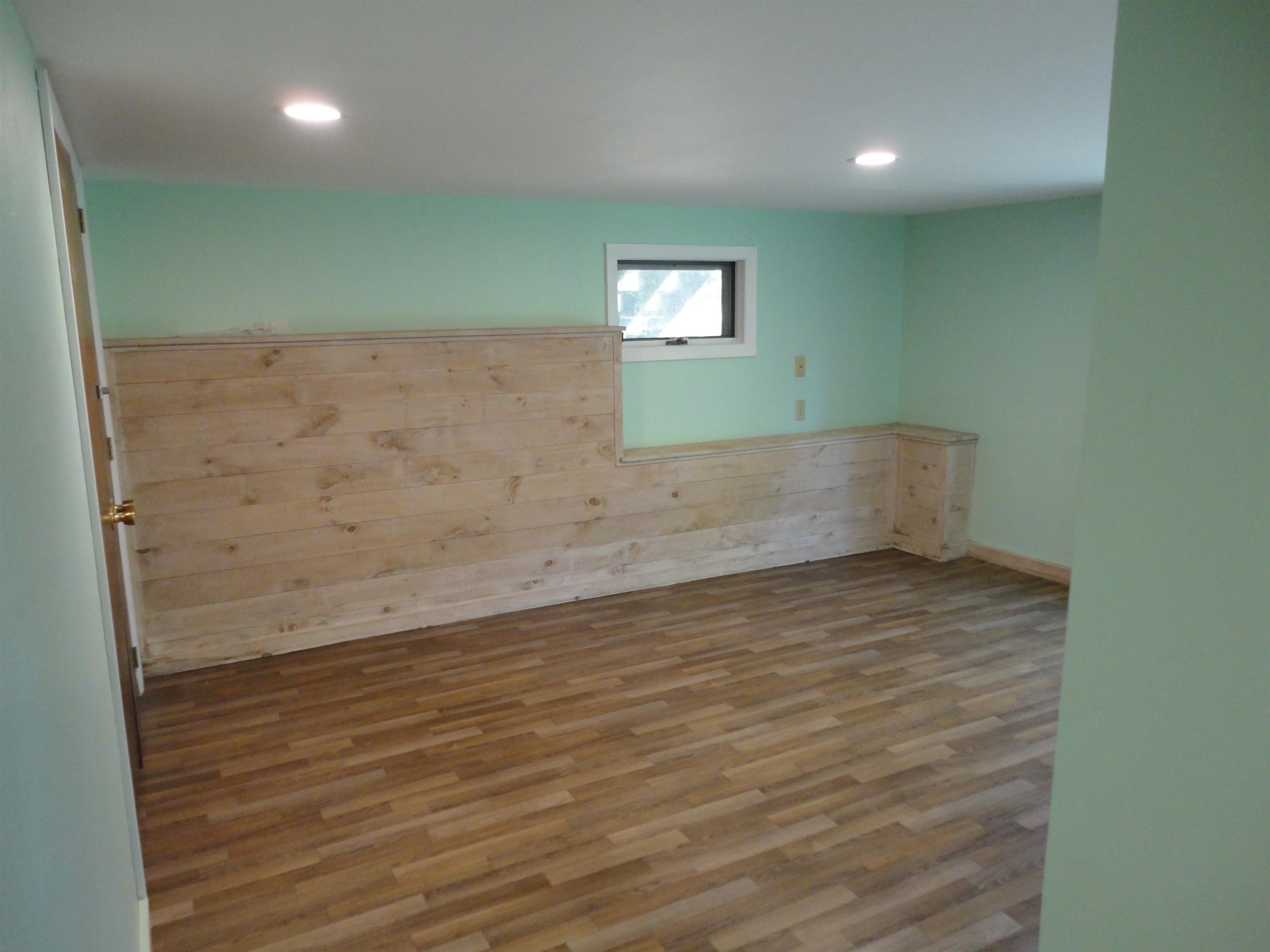 Belmont, New Hampshire 03220, United States, 3 Bedrooms Bedrooms, ,4 BathroomsBathrooms,Residential,Active,192360