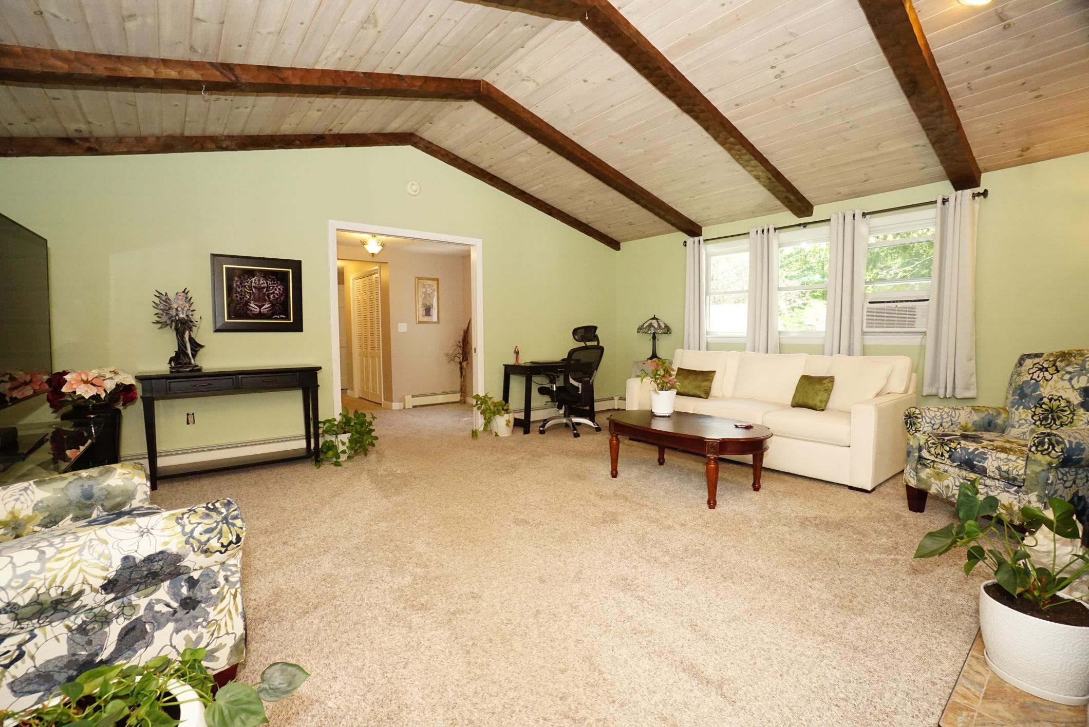 Belmont, New Hampshire 03220, United States, 3 Bedrooms Bedrooms, ,4 BathroomsBathrooms,Residential,Active,192360