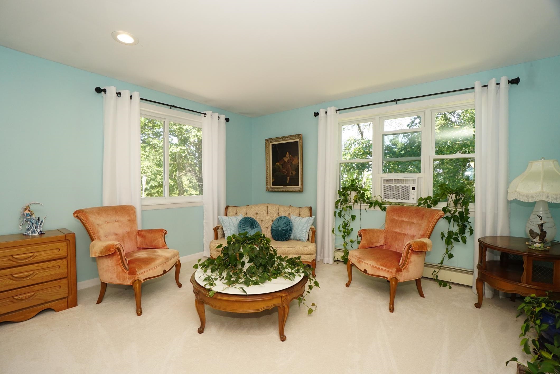 Belmont, New Hampshire 03220, United States, 3 Bedrooms Bedrooms, ,4 BathroomsBathrooms,Residential,Active,192360