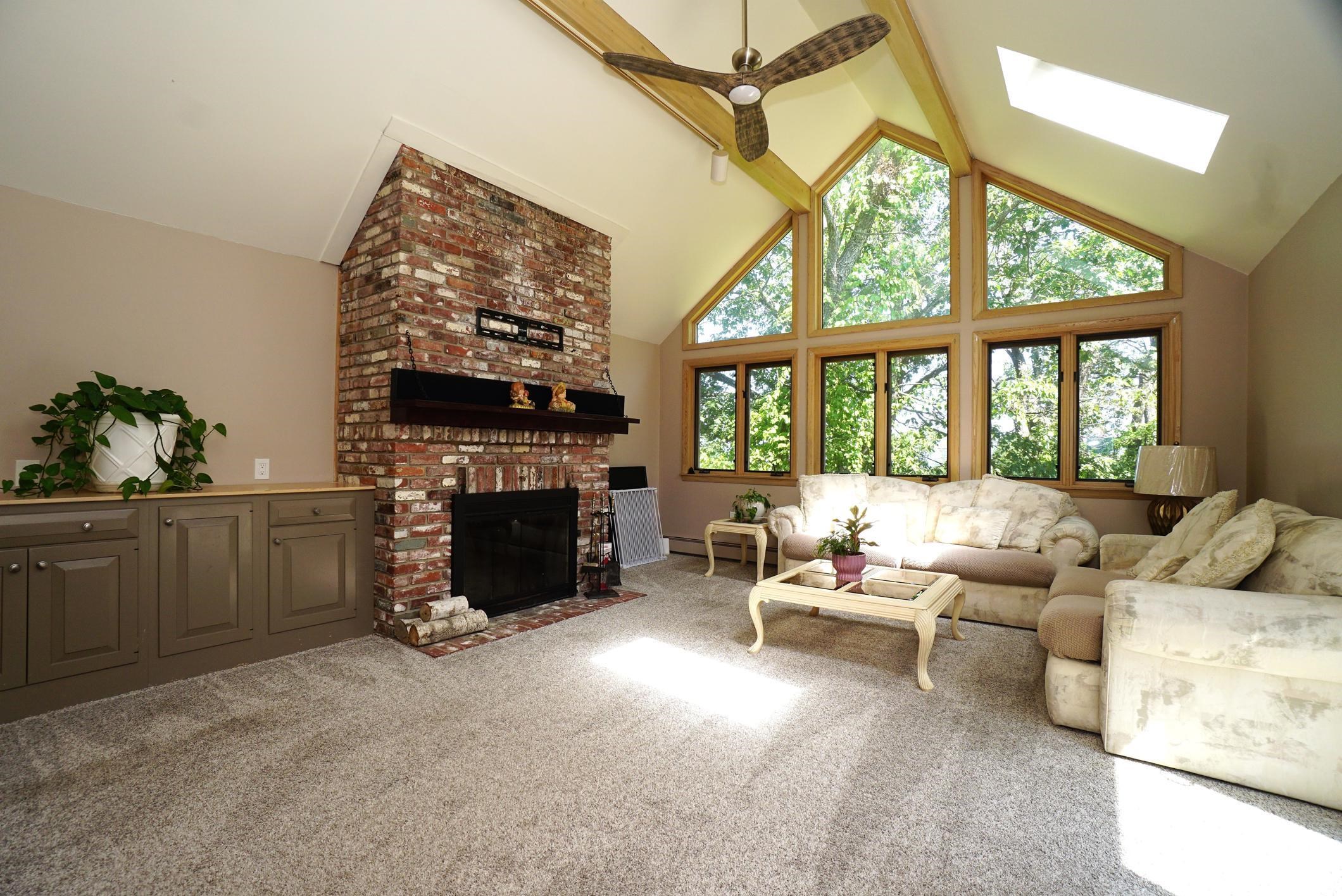 Belmont, New Hampshire 03220, United States, 3 Bedrooms Bedrooms, ,4 BathroomsBathrooms,Residential,Active,192360