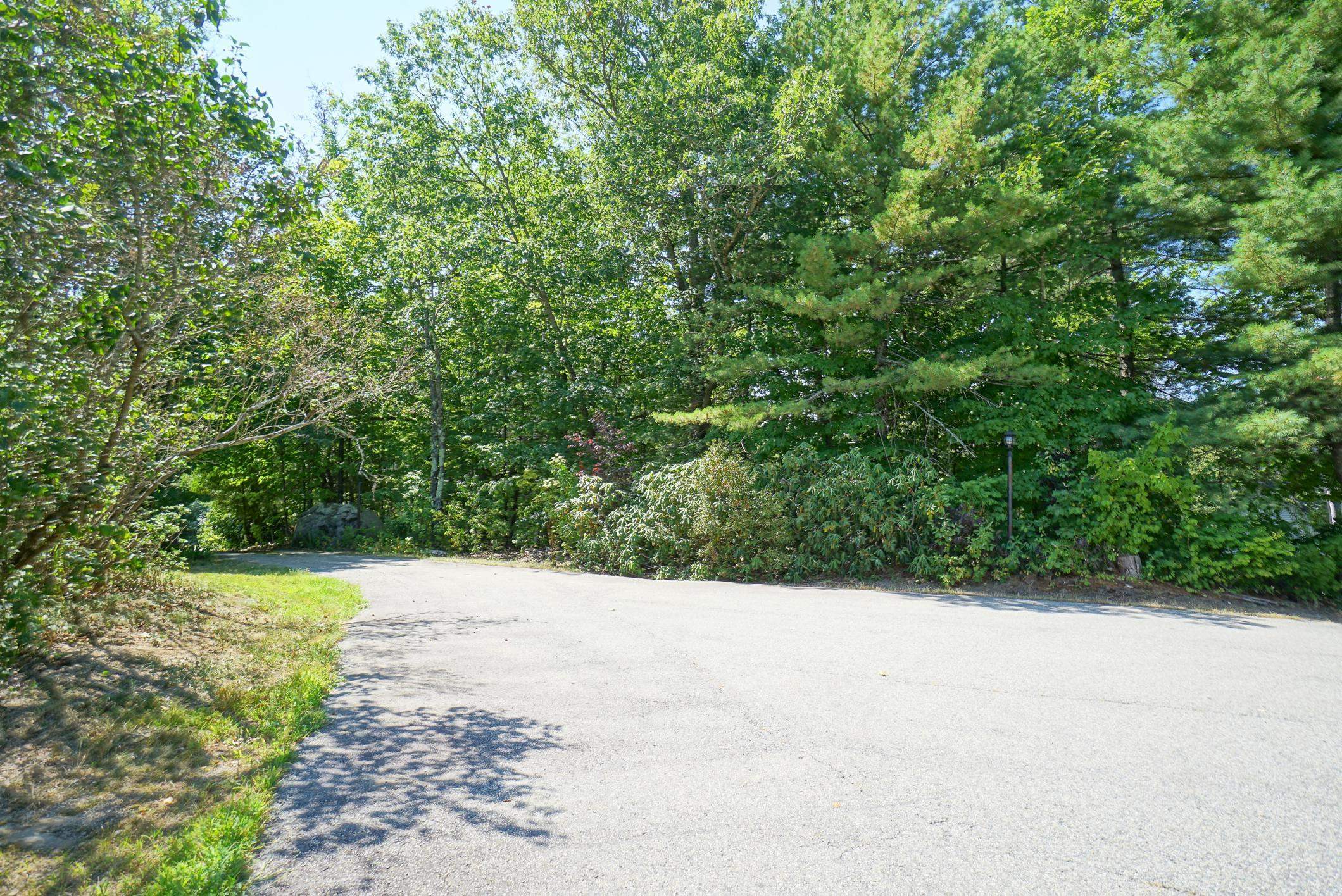 Belmont, New Hampshire 03220, United States, 3 Bedrooms Bedrooms, ,4 BathroomsBathrooms,Residential,Active,192360