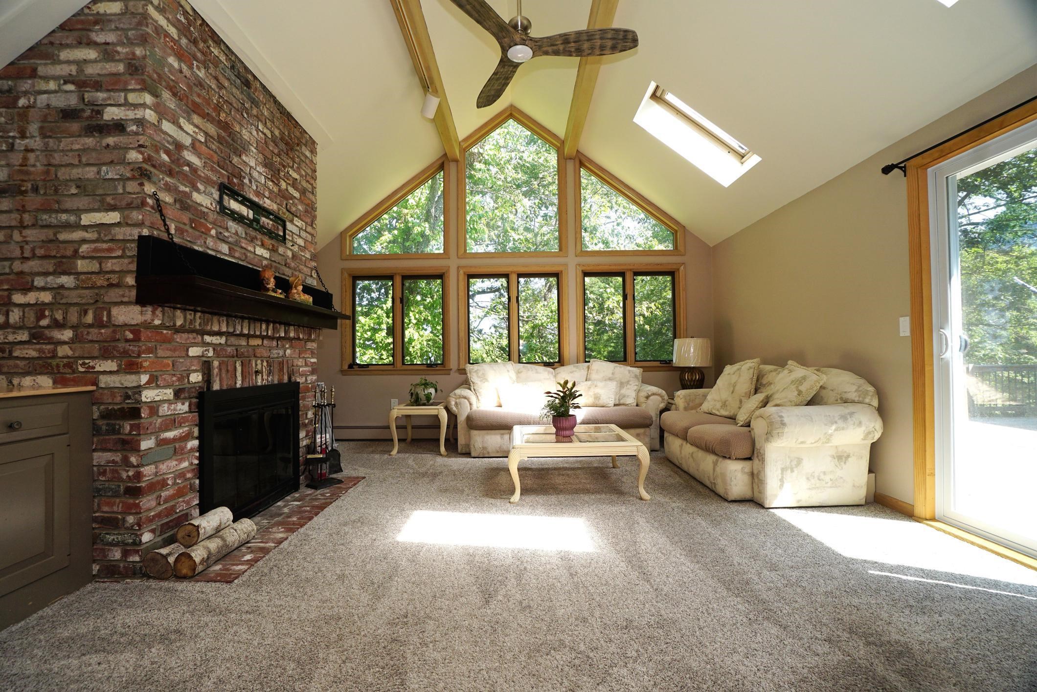 Belmont, New Hampshire 03220, United States, 3 Bedrooms Bedrooms, ,4 BathroomsBathrooms,Residential,Active,192360