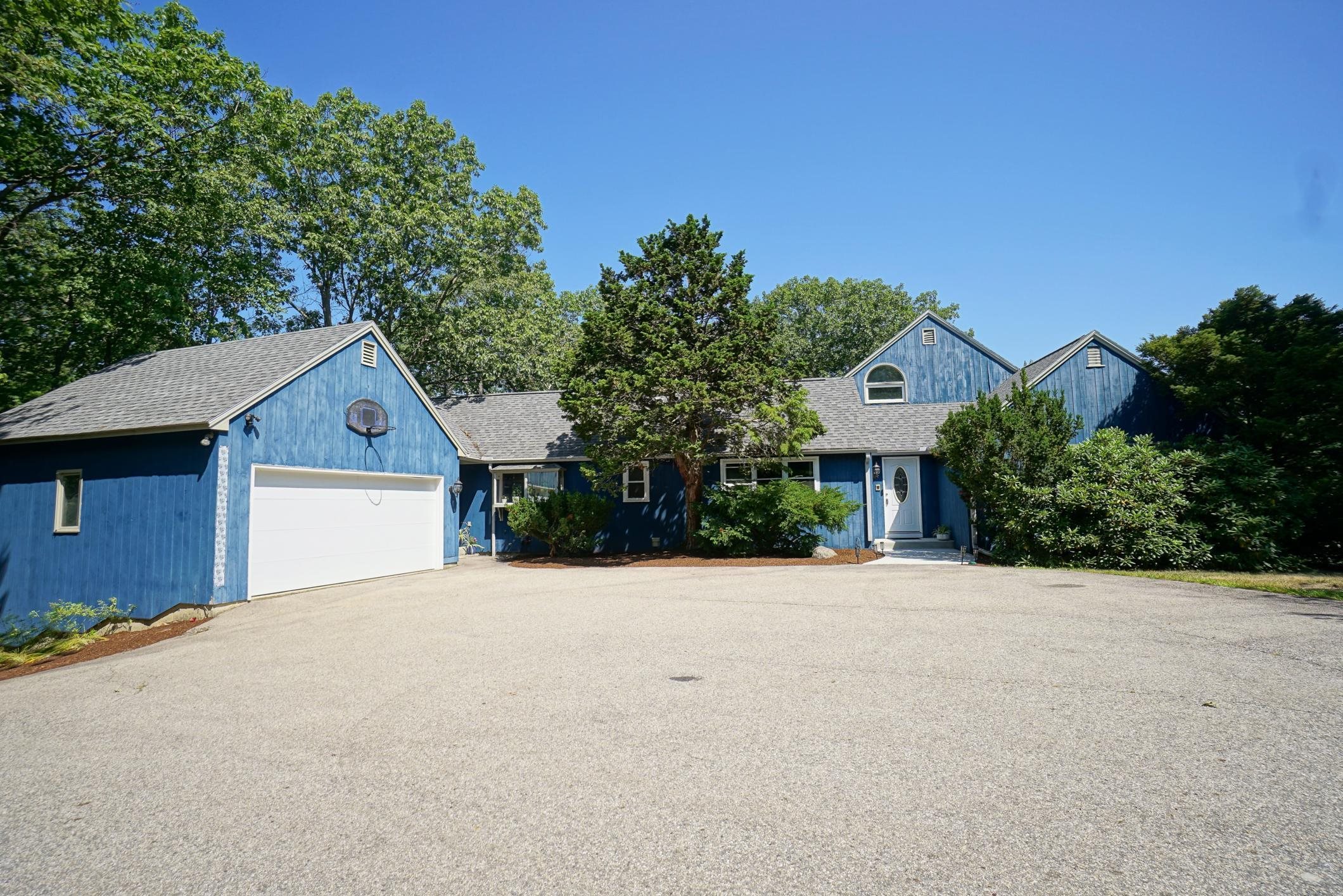 Belmont, New Hampshire 03220, United States, 3 Bedrooms Bedrooms, ,4 BathroomsBathrooms,Residential,Active,192360