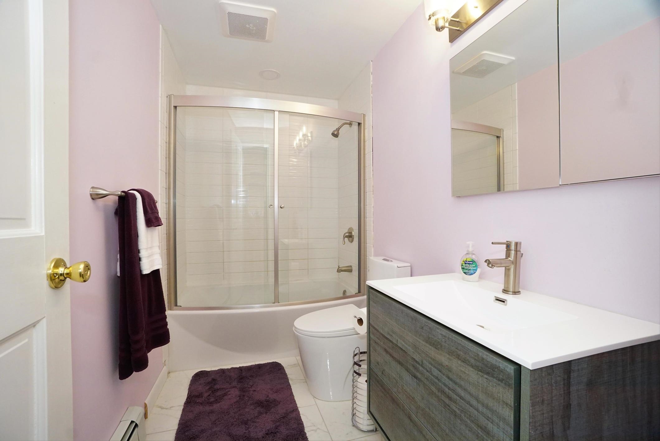 Belmont, New Hampshire 03220, United States, 3 Bedrooms Bedrooms, ,4 BathroomsBathrooms,Residential,Active,192360