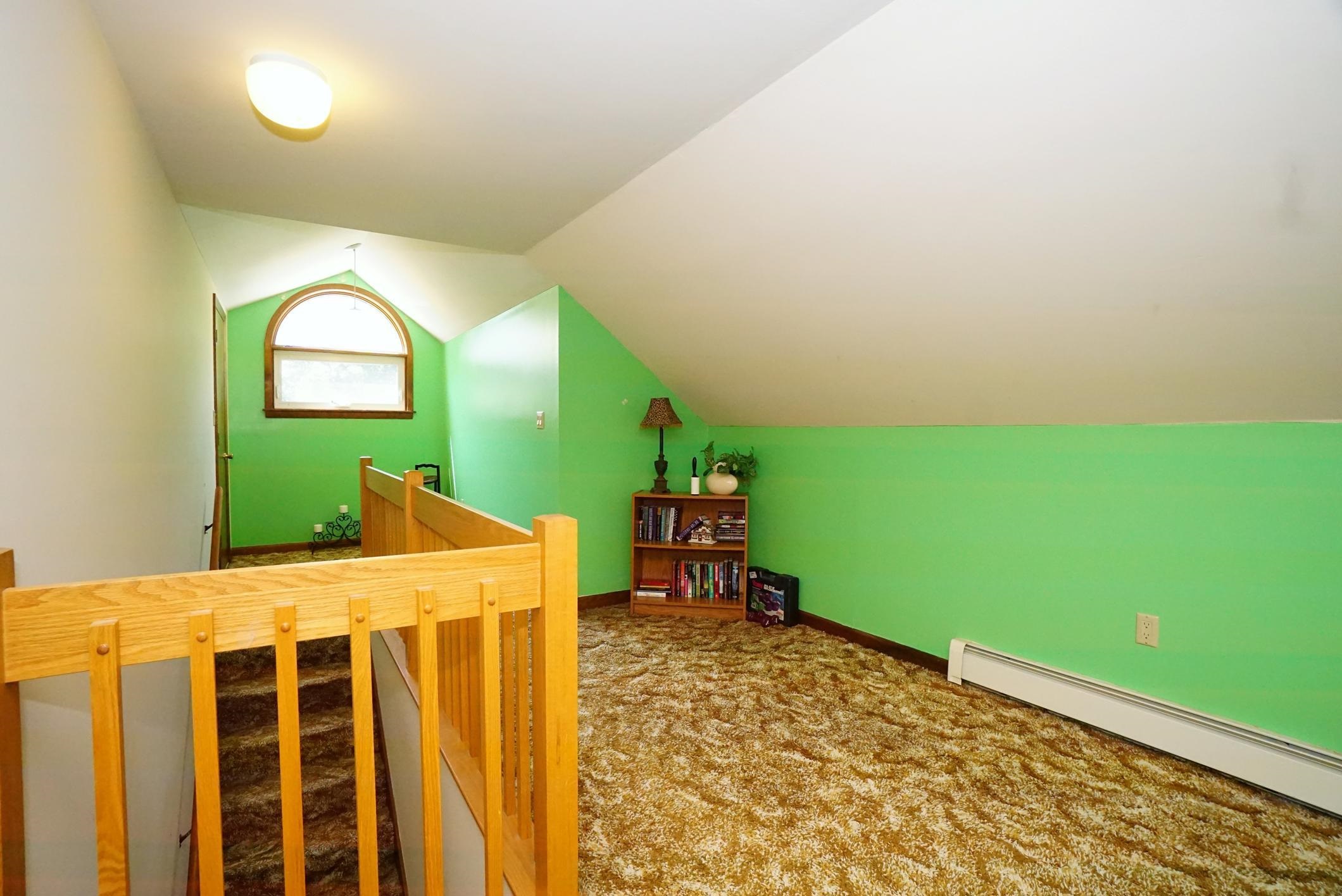 Belmont, New Hampshire 03220, United States, 3 Bedrooms Bedrooms, ,4 BathroomsBathrooms,Residential,Active,192360