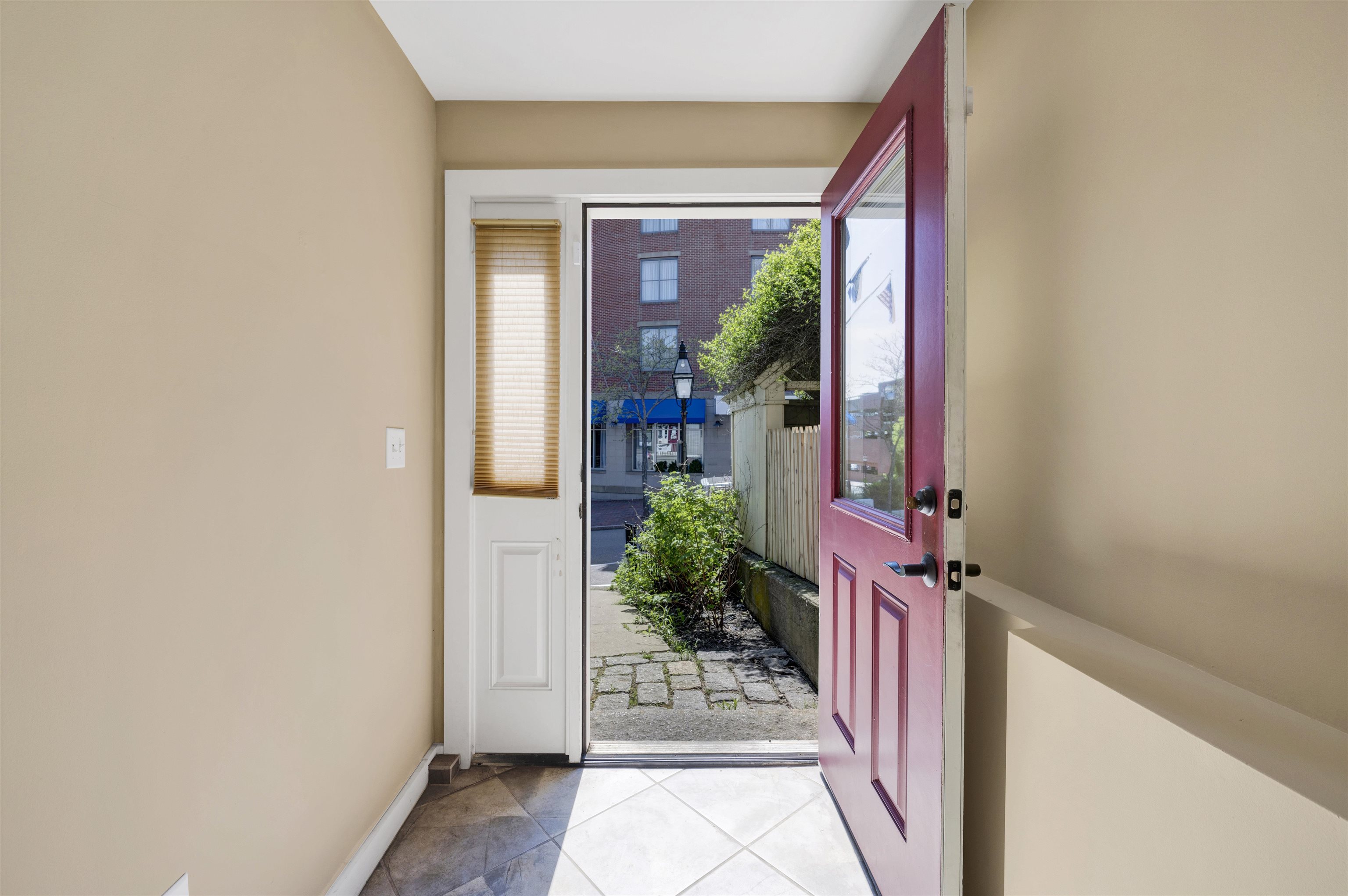 93 High Street 4