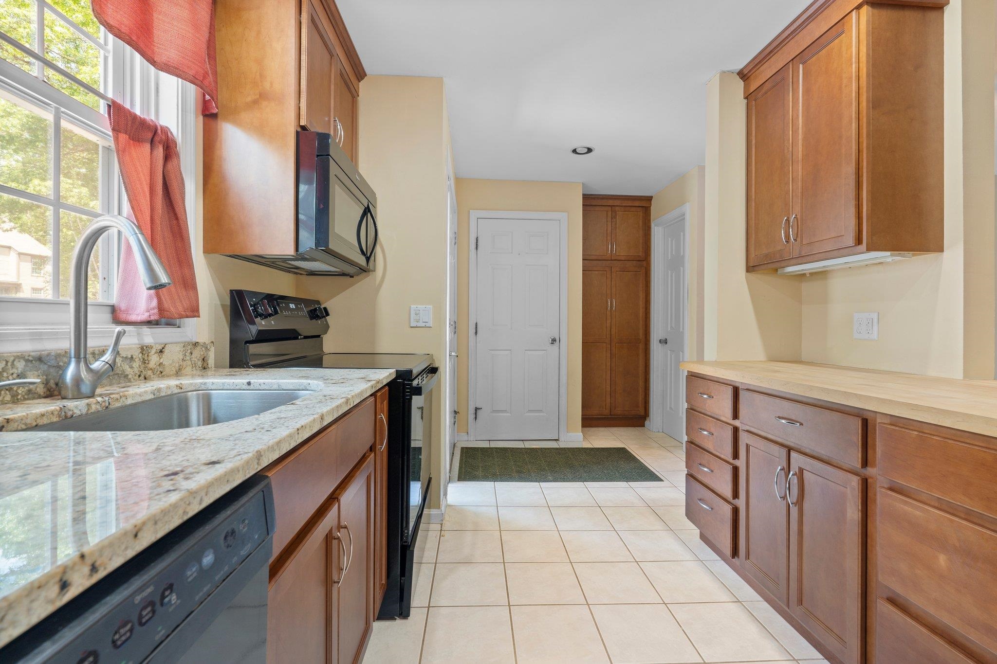 1465 Hooksett Road 209