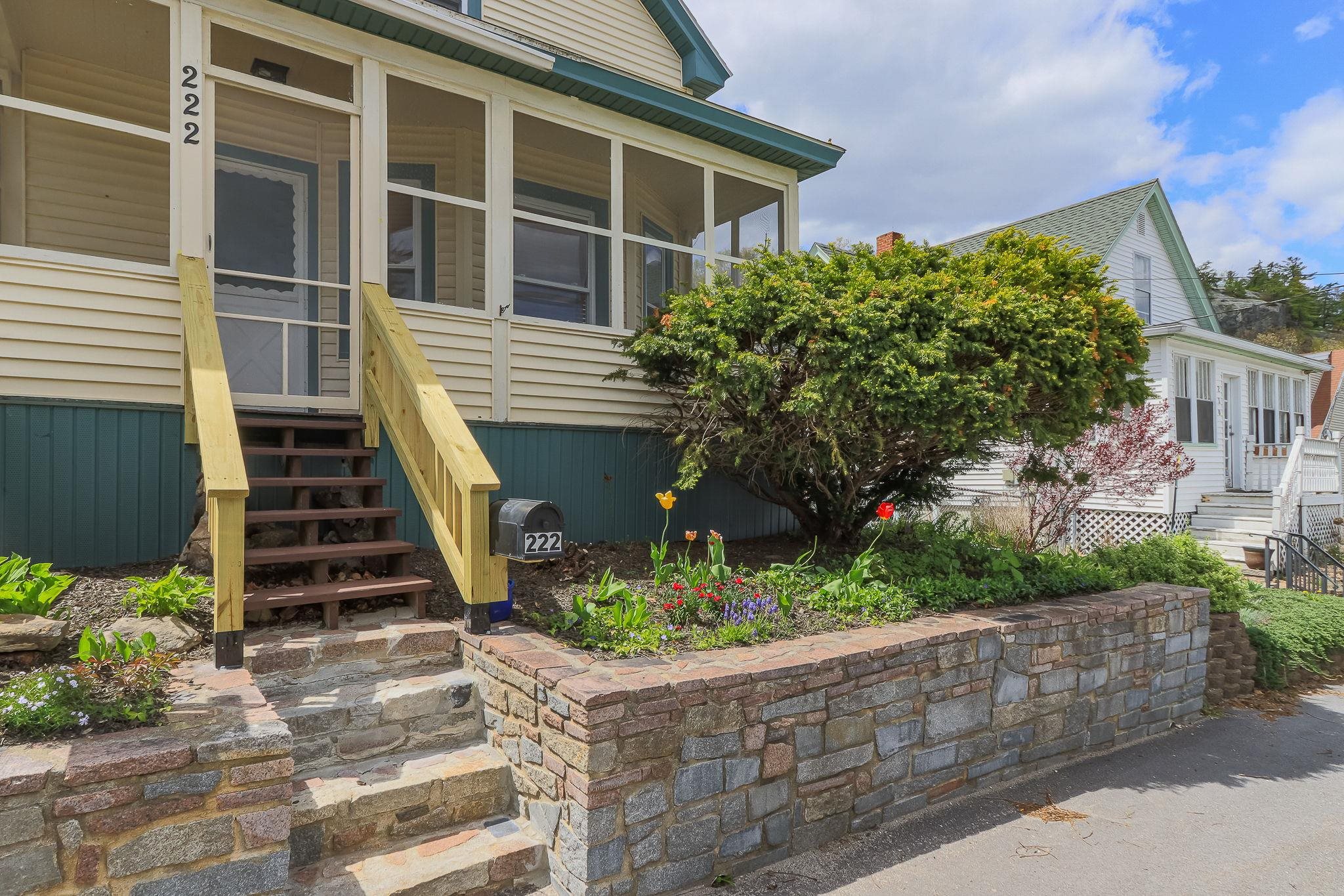 222 Laval Street