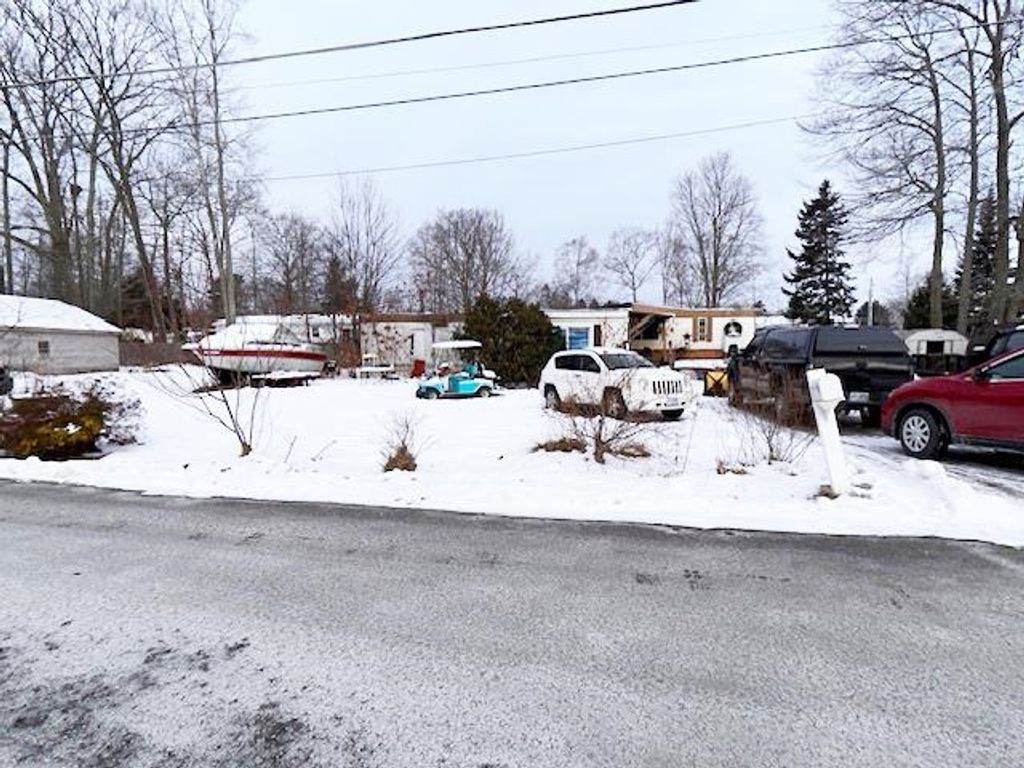 Photo of 4 Dow Street, Exeter, NH 03833 (MLS # 5073121)