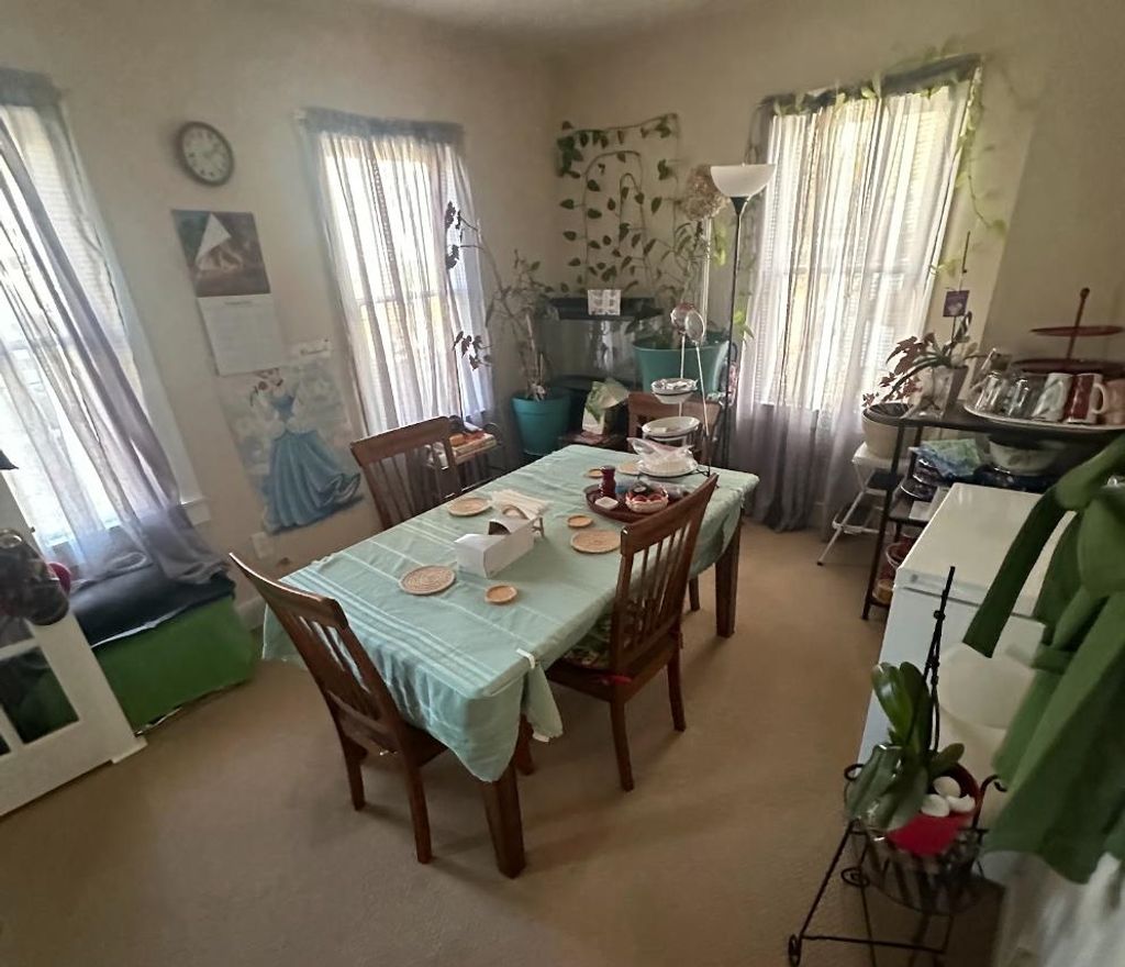 Photo of 8 West Street, Tilton, NH 03276 (MLS # 5066962)