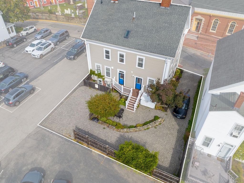 Photo of 110 Chapel Street, Portsmouth, NH 03801 (MLS # 4955917)