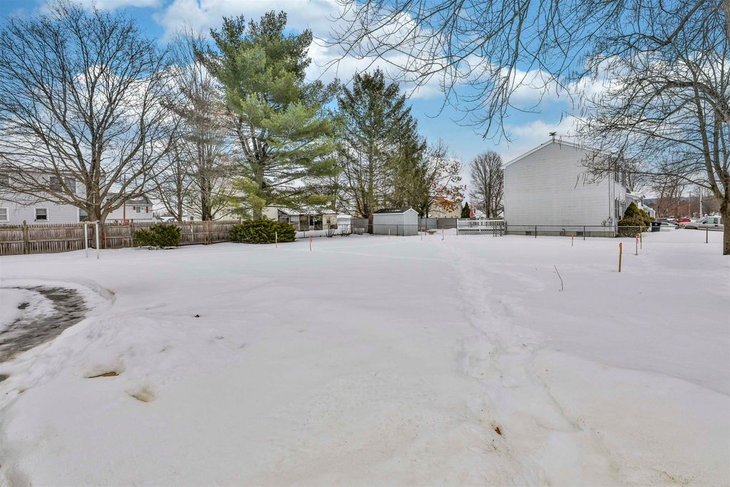 Photo of 00 Linwood Street, Nashua, NH 03060 (MLS # 5079617)